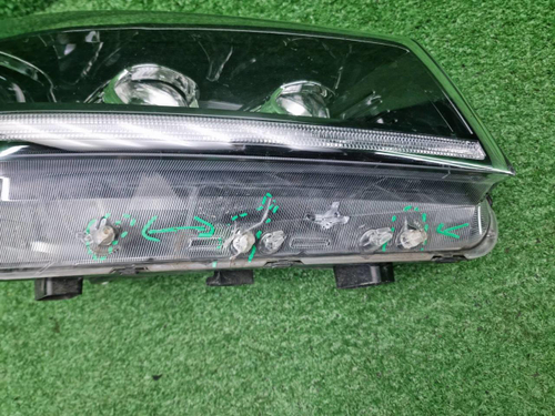 Фара правая Kia Sorento 3 UM Prime (2017-2020) LED