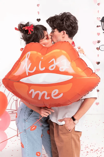 Шар-губы "Kiss me"