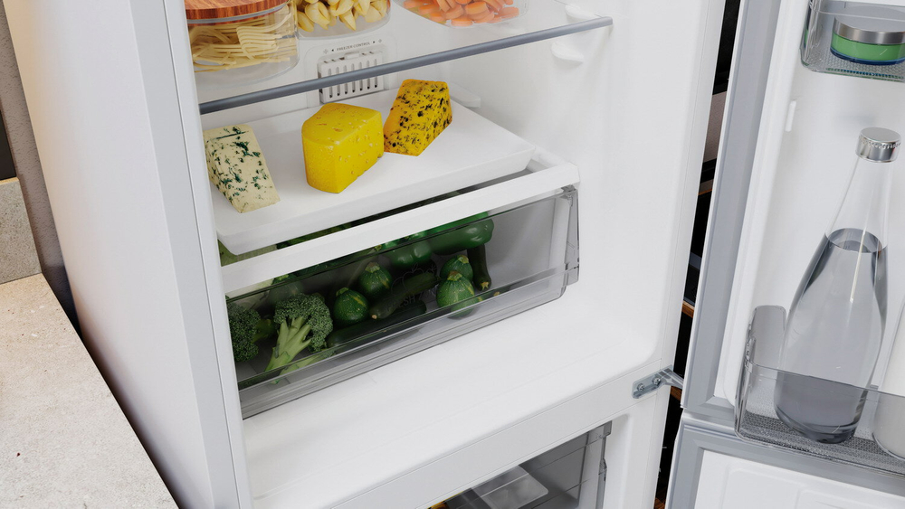 Двухкамерный холодильник Hotpoint HT 5200 W
