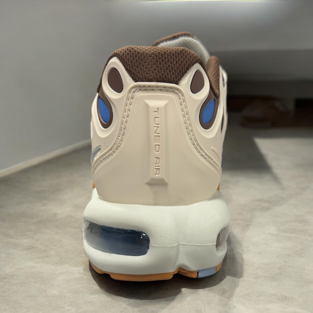 Nike Air Max Plus • Phantom Cacao