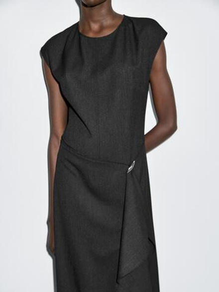 Massimo Dutti Платье миди с брошью, угольный