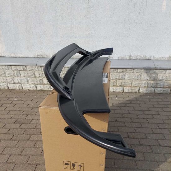 Накладка переднего бампера для VW TOUAREG 2010-2018