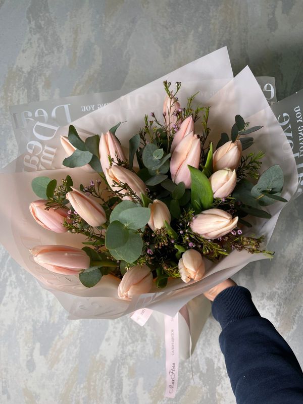 Букет 15 Тюльпанов 8 Марта (Б-194)