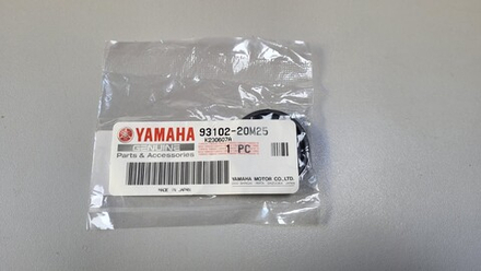 сальник коленчатого вала Yamaha 4-8 931-0220M-25-00