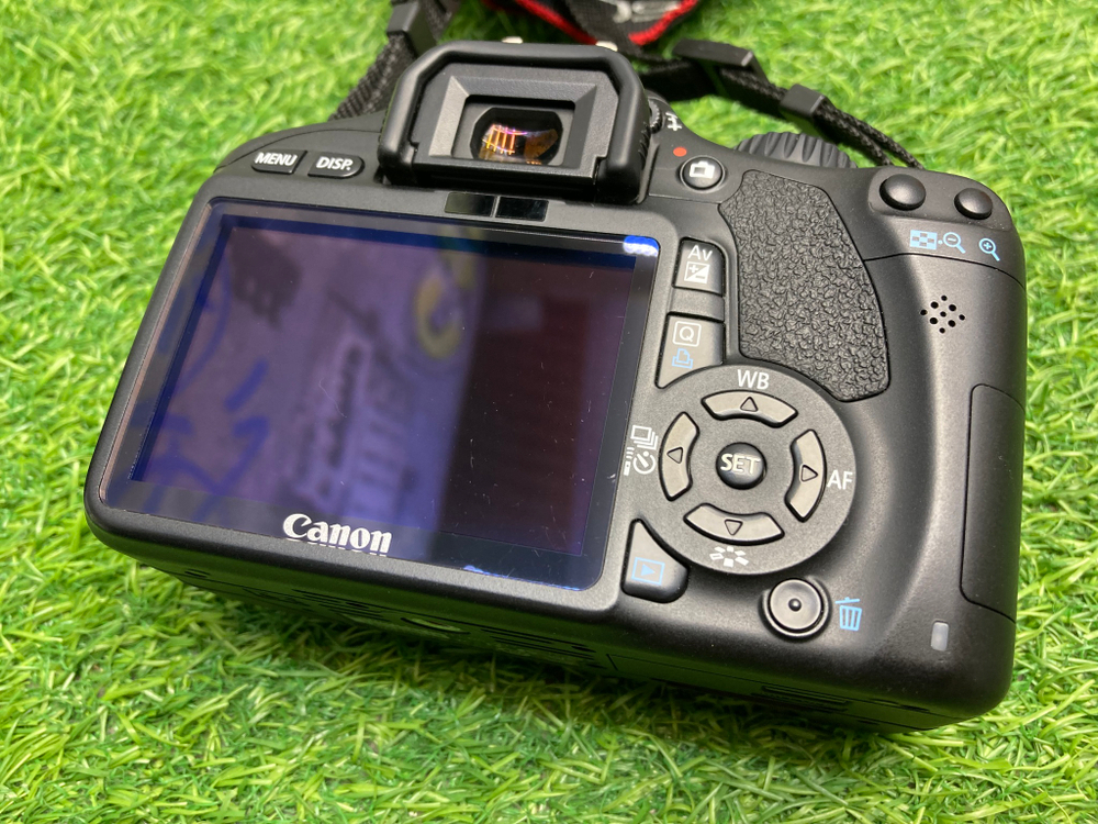 Canon 550D Kit 18-55mm 3.5-5.6 lll