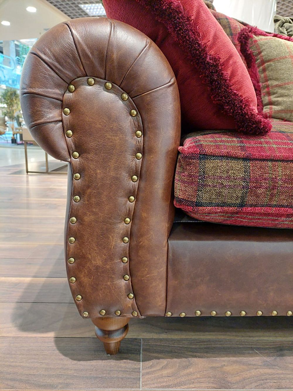 Диван "Блумсберри"