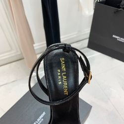 Saint Laurent Pumps