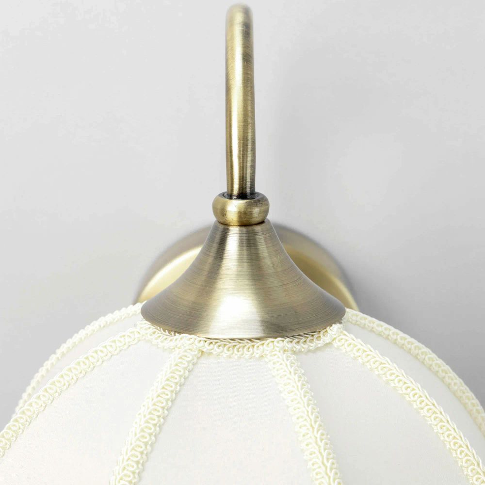 Citilux Базель CL407311 Бра с бежевым абажуром и выключателем