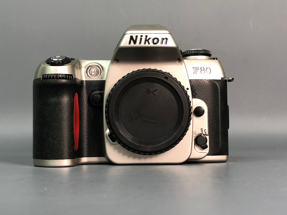 Nikon F80