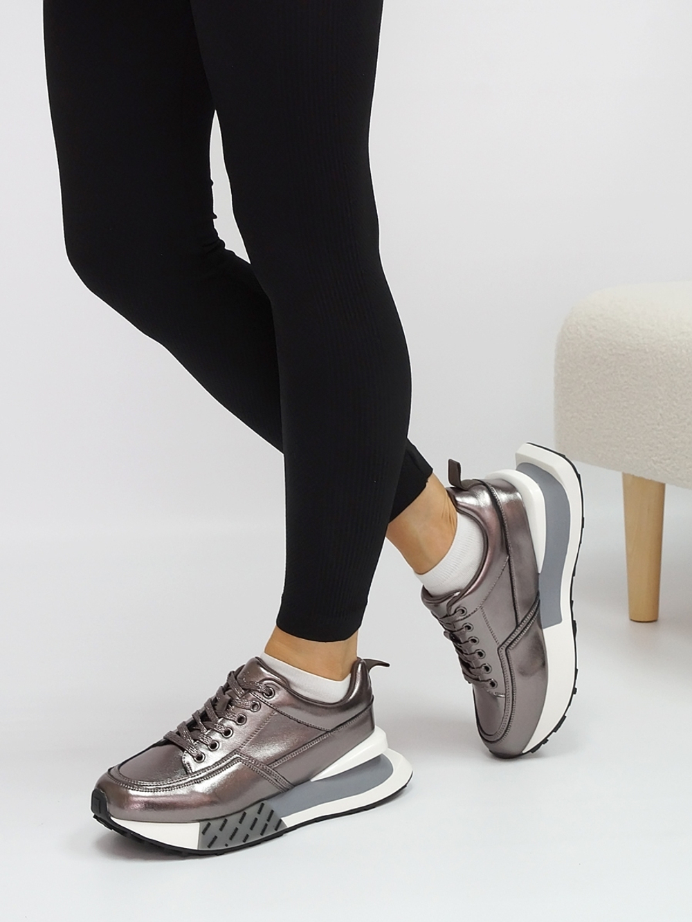 Кроссовки женские демисезонные