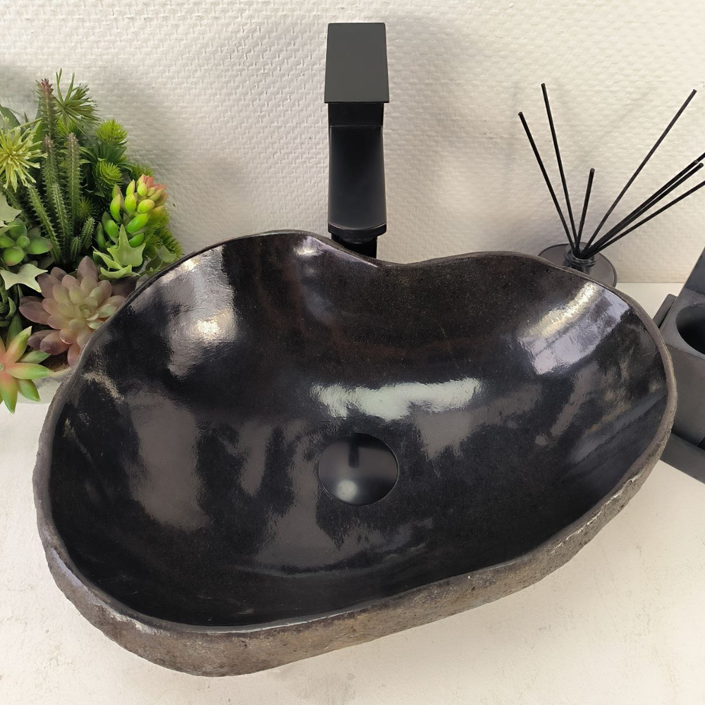 Раковина из речного камня RS-65081 44*34*15 0861