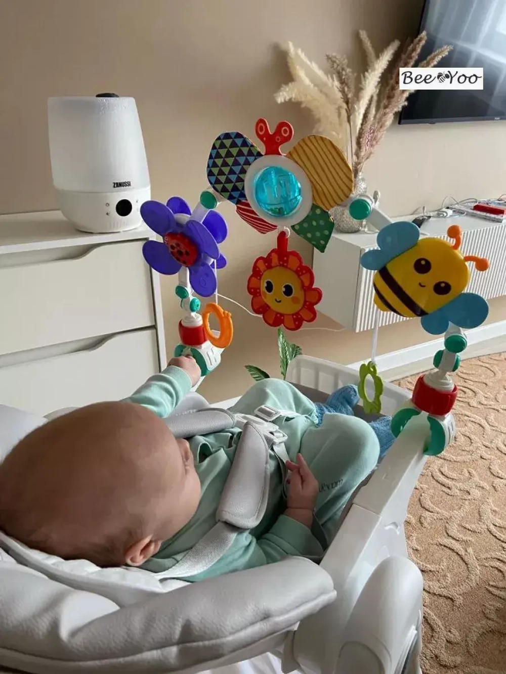 Huanger Дуга-трансформер Huanger Пчёлка HE0306 для кроватки/коляски, разноцветный