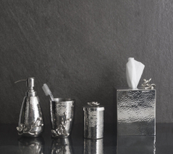 Диспенсер для жидкого мыла 330мл Michael Aram Белая орхидея серебристый