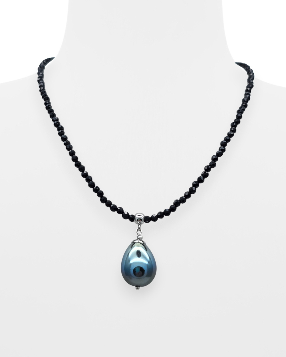 91003402  Selena Pearls