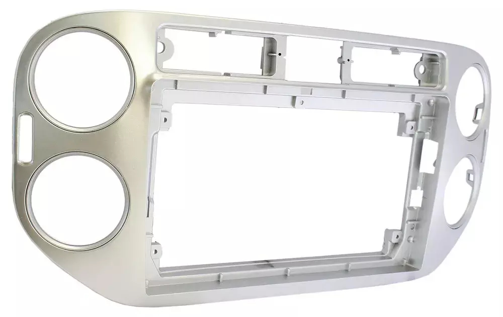 Магнитола для Volkswagen Tiguan 1 2007-2016, Golf Plus (рамка 9 серебро, любая кнопка) - FarCar BM489M на Android 13, QLED, TS10, 4Гб+32Гб, CarPlay, 4G SIM-слот