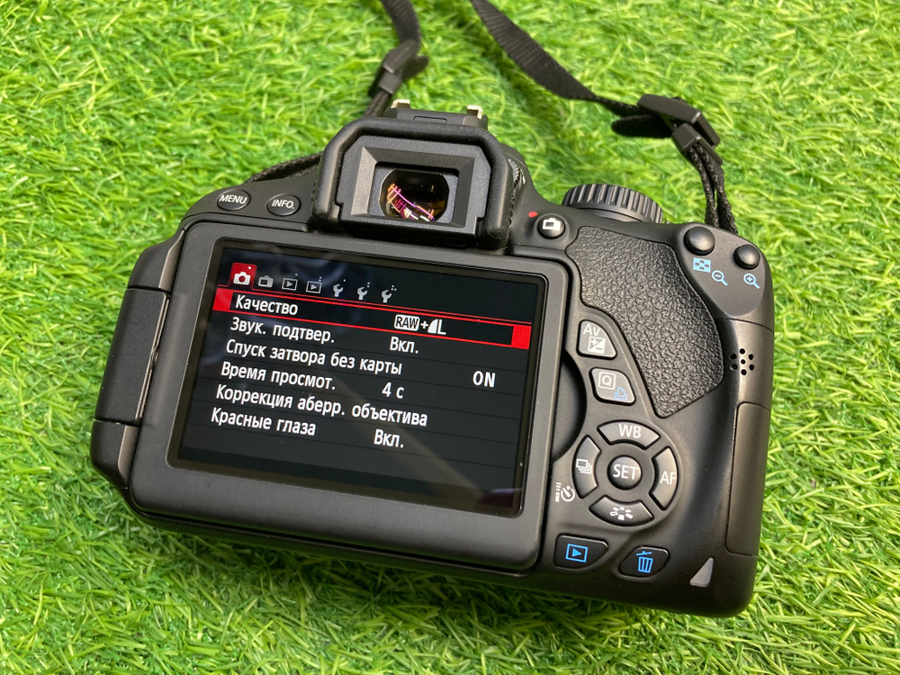 Canon 650D + 18-55mm 3.5-5.6 IS II (5.150 кадров)