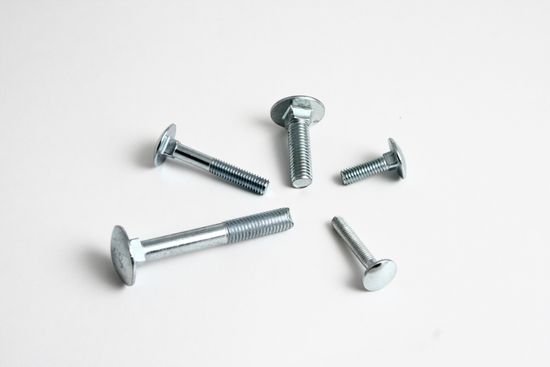 Болт мебельный 10мм цинк