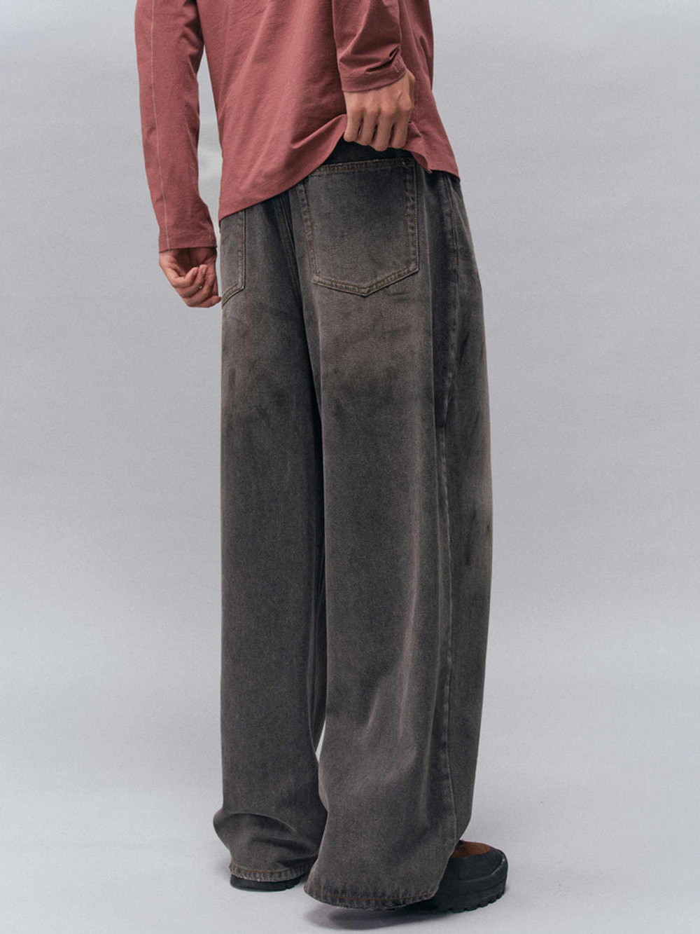 Джинсы Nothomme Monterest Relaxed черный