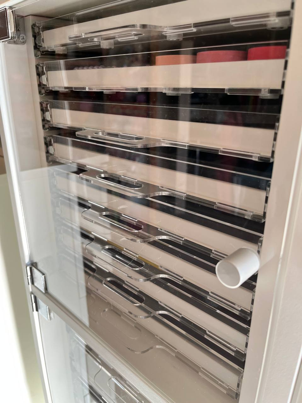 QBox Дверка из оргстекла