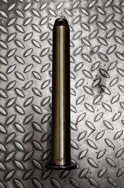 Палец 47048747 (D140655) ковш-рукоять CASE 695