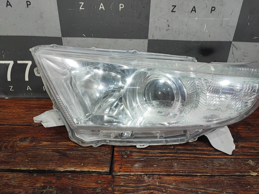 Фара левая (с дефектами) Toyota Highlander 2 (U40) 10-13 Б/У Оригинал 811500E130