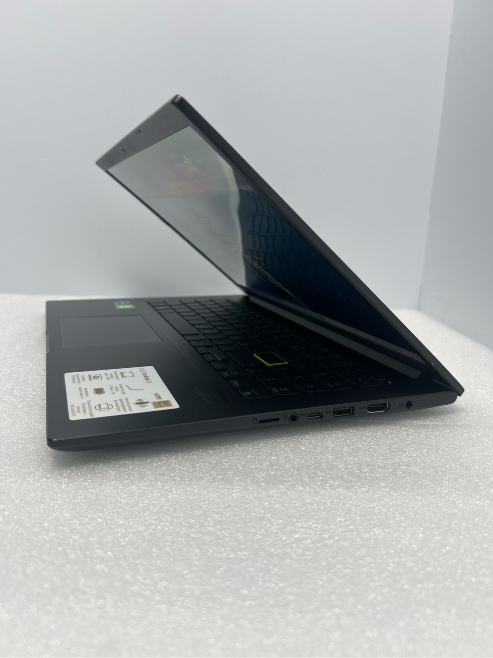 Ноутбук ASUS VivoBook 15 OLED (K513EP-L1356T) 15.6"/Intel Core i5-1135G7/RAM 8GB/SSD 512GB/Nvidia MX330 2GB/1920*1080/OLED/Windows11/Подсветка кл-ры: LED/черный. Состояние: B1