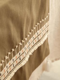 Дорожка на стол Nomad grid из коллекции Ethnic, 45х150 см