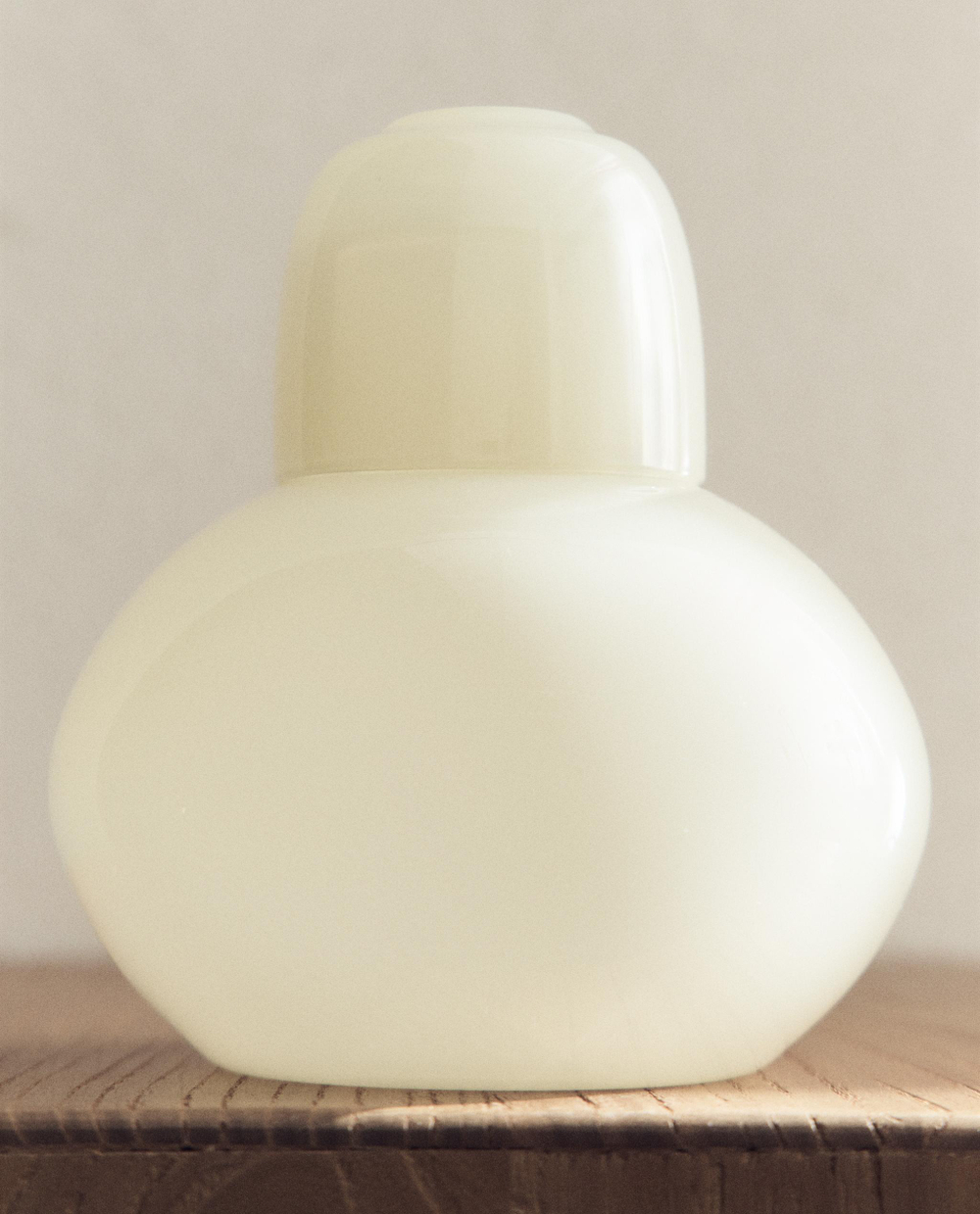 Zara Home кувшин из стекла, цвет кремовый, 15 см