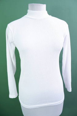 Водолазка в рубчик, визуально на 44 размер