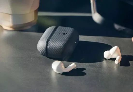 Описание Чехол PITAKA MagEZ Case для AirPods Pro 2 черно-серый кевлар