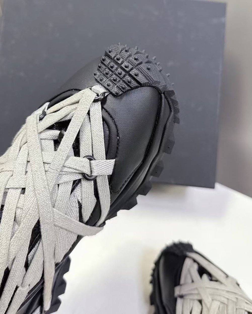 Кроссовки Moncler