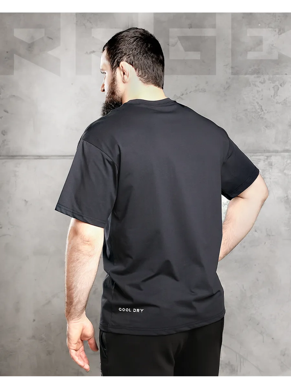 Дышащая футболка для лета прямого кроя