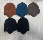 Вязаные шапки с отворотом и «ушками»