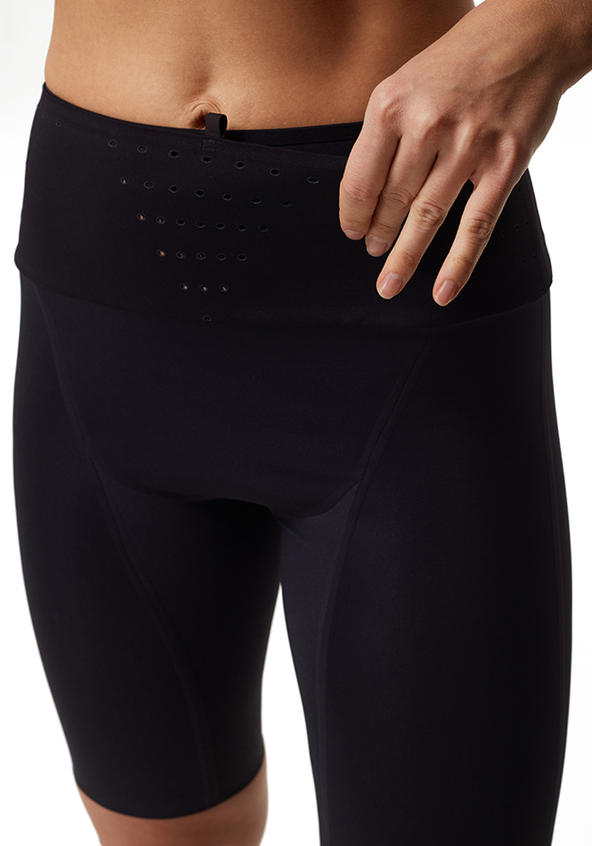 ТАЙТСЫ КОРОТКИЕ ЖЕНСКИЕ SFA HALF TIGHT WARRIOR | BLACK