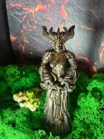 Богиня со змеями