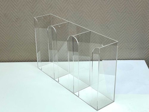 Диспенсер навесной на 3 пачки одноразовых перчаток