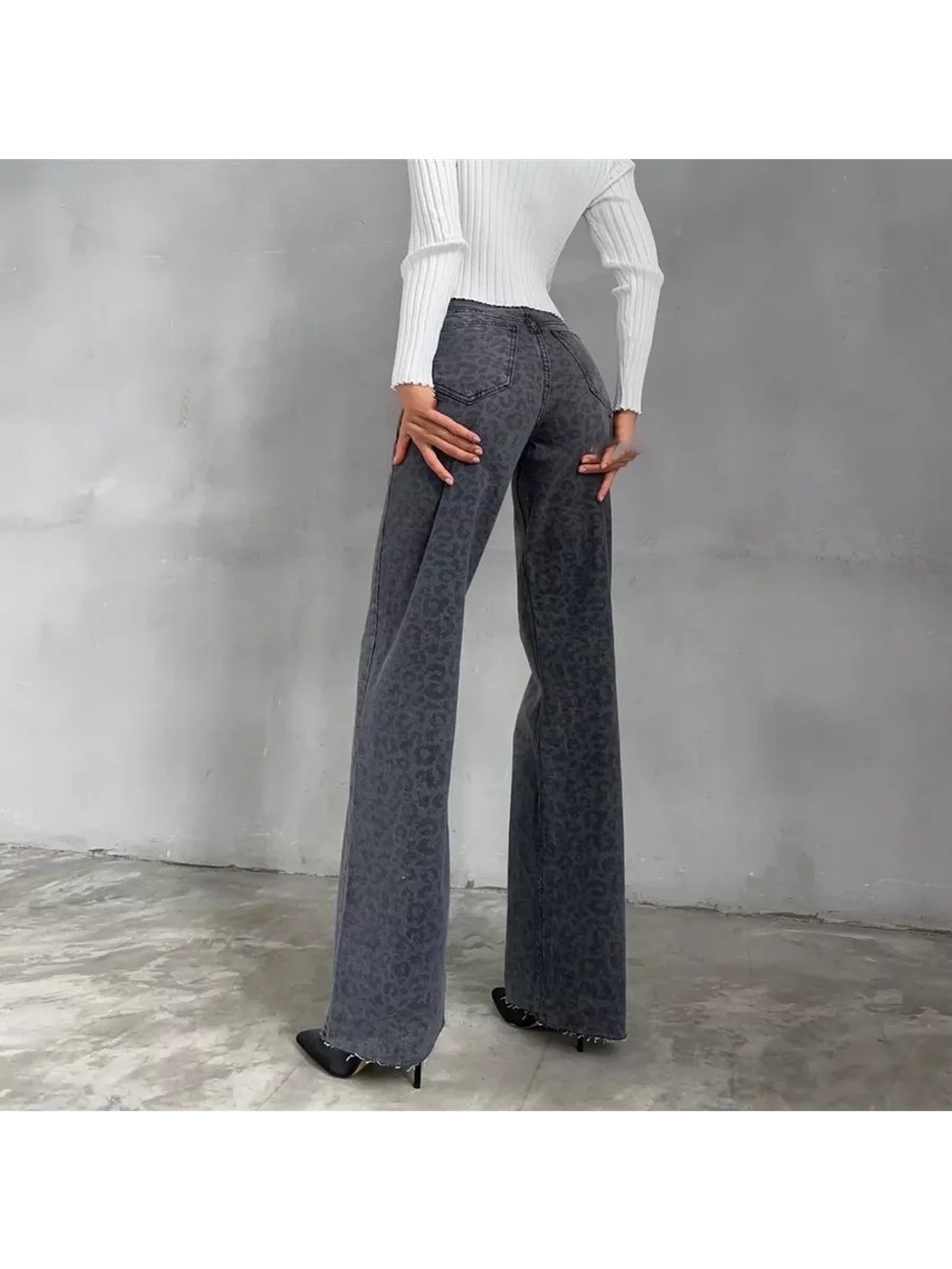 Джинсы леопардовые