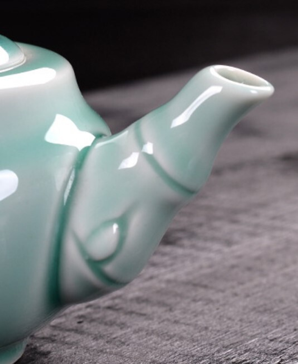 268114.1 Чайник БАМБУК "Сочный бамбук" 180мл, фарфор зеленый