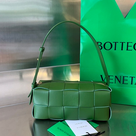 Bottega Veneta Small Brick Cassette 23 cm