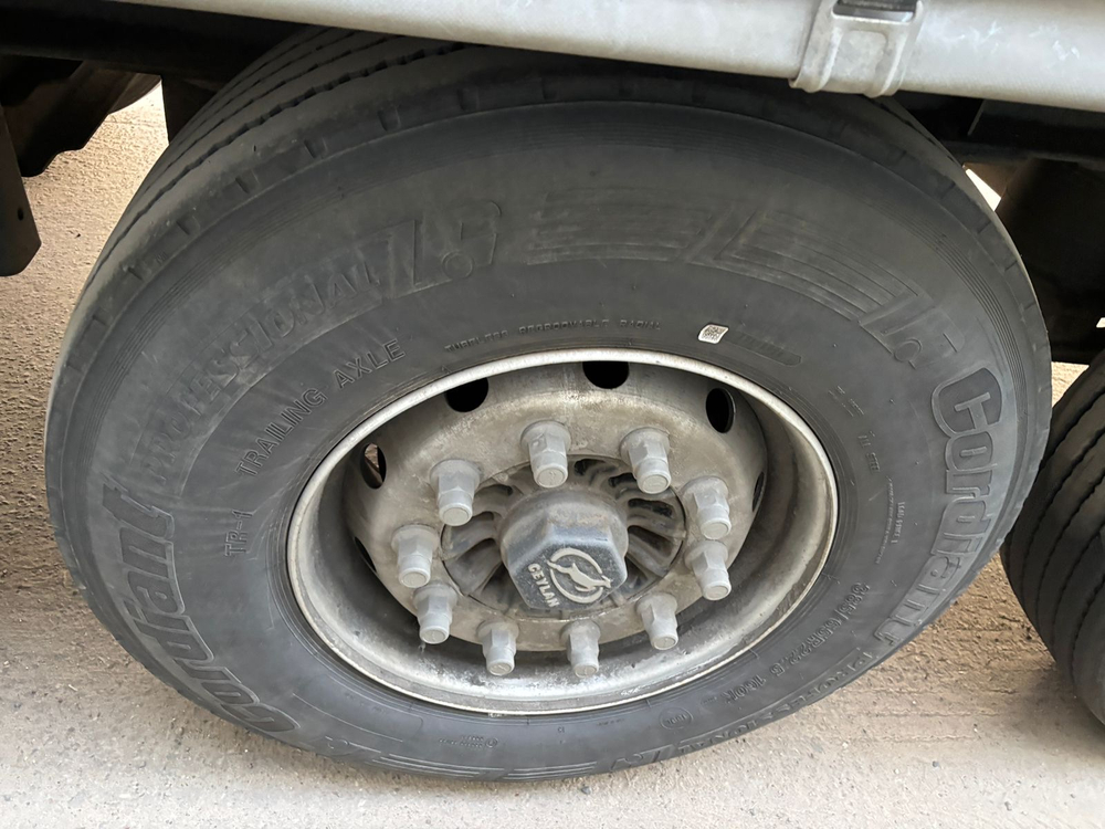 ВКР VKR* Полуприцеп шторный VKRP329D