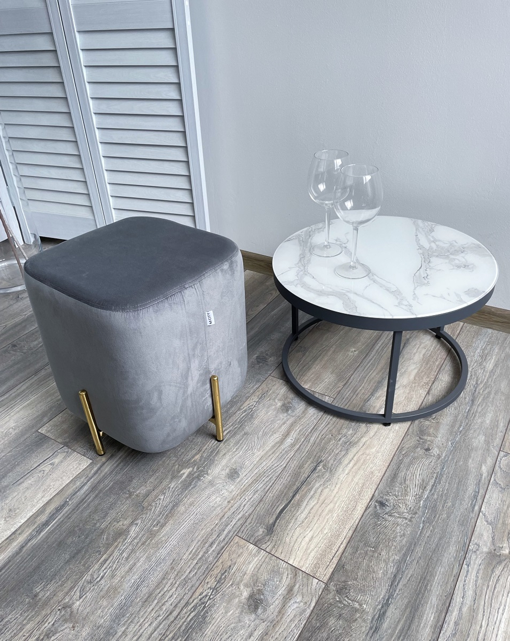 Пуф для гостиной М-City DISAUR Арес (Ares) Bluvel-14 Серый, Золотой