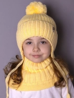 Шапка для девочки осенняя и снуд вязаные