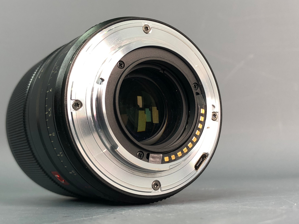 Объектив Viltrox 33mm 1.4 STM Fujifilm X-Mount