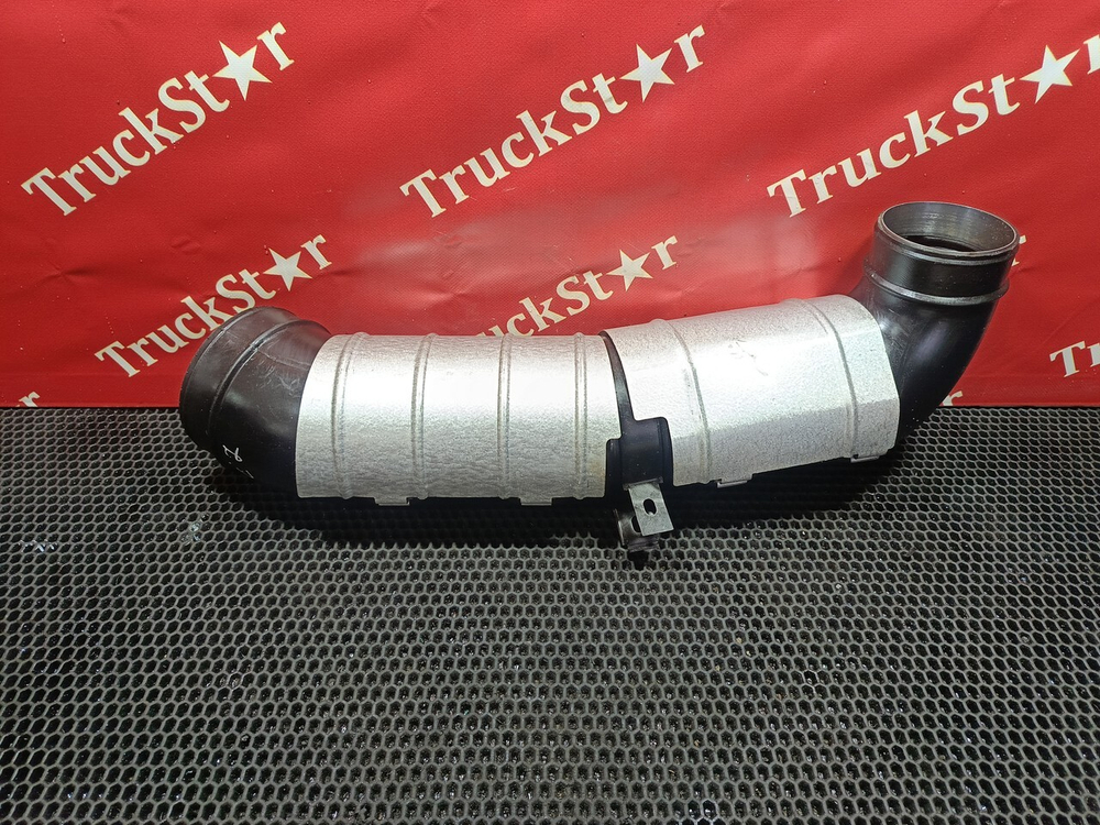 Патрубок воздушного фильтра 2023г