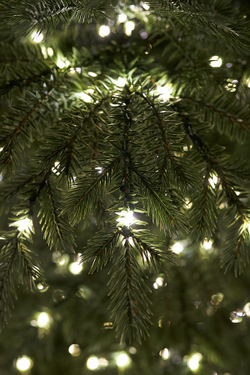 Ель искусственная с лампочкам Мурманская