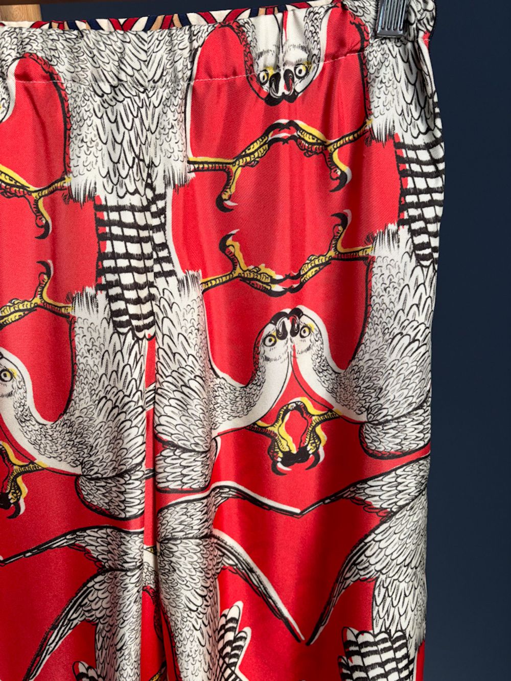 Шелковые брюки Gucci, 152