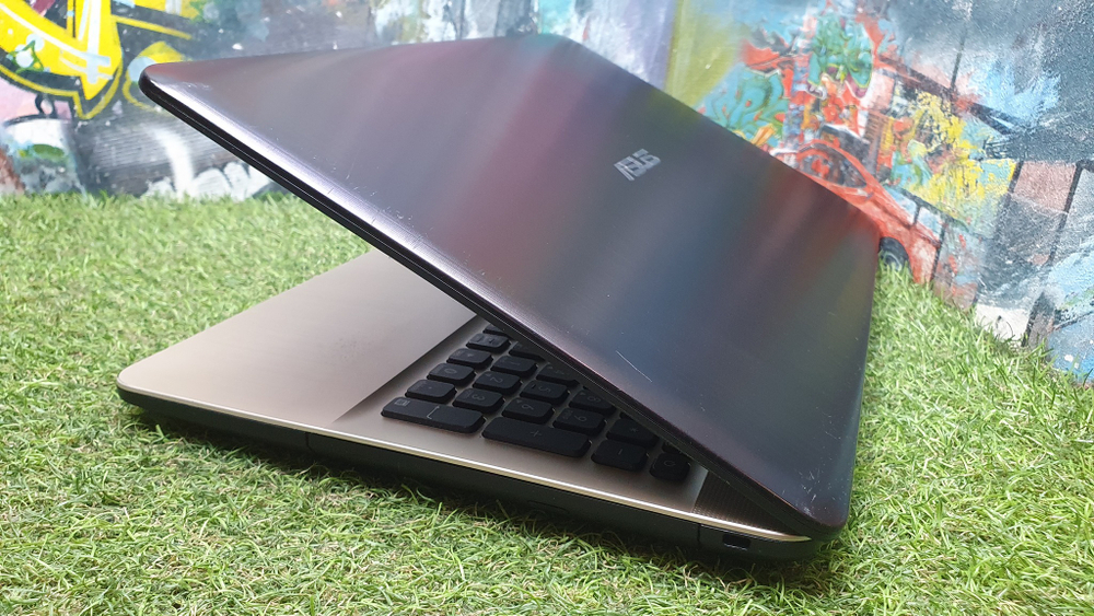 Ноутбук ASUS i5-6/8Gb/920MX 2Gb/VivoBook Max X541U X541UV-XO241T/Windows 10