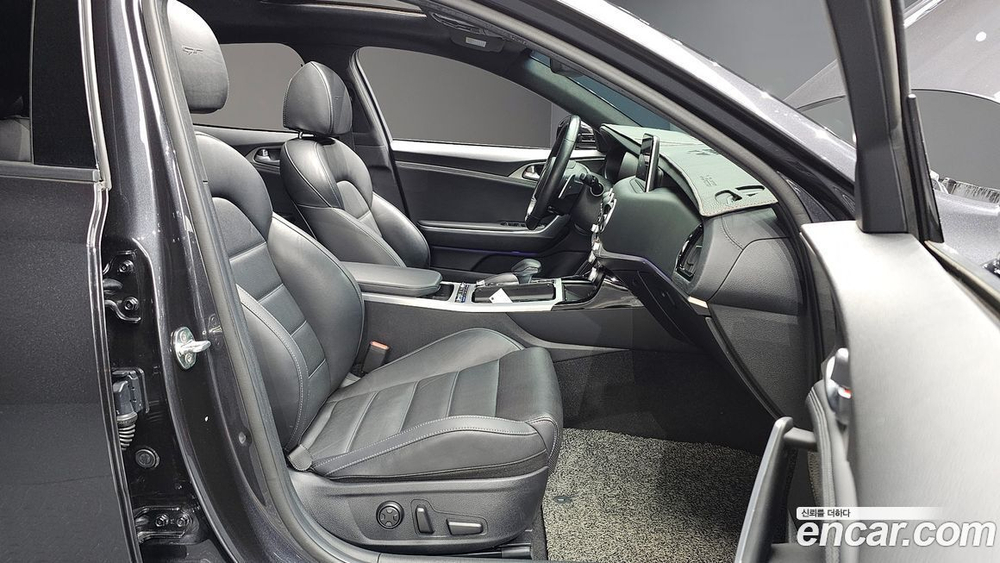 Kia Stinger 3.3 Turbo AWD (11.2019)