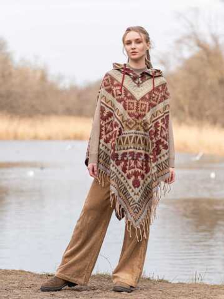 Пончо женское шерстяное с орнаментом