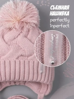 Шапка для девочки на завязках на осень